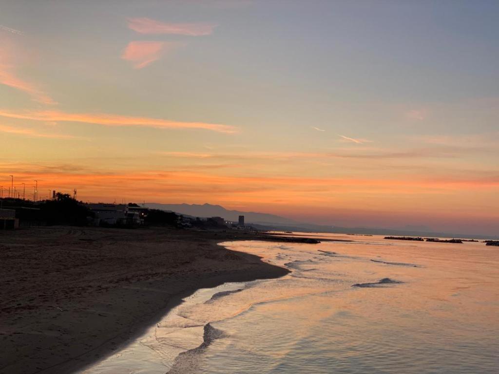 Lumia Hotel Termoli Kültér fotó